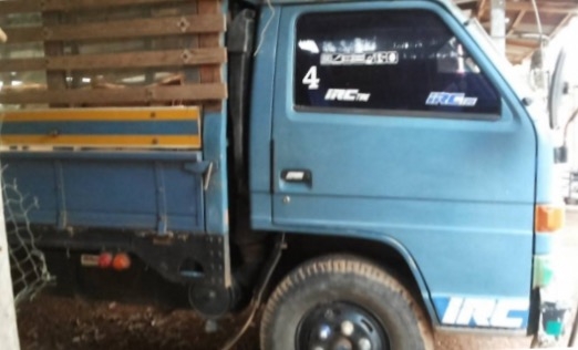 ISUZU NPR 115 HP 4BD1 รถบรรทุกหกล้อ กระบะเหล็กคอกไม้ความยาว 4.30 เมตรสภาพสวยดีพร้อมบรรทุกได้เลย เครื่องยนต์เทอร์โบแน่นแรงดีไม่มีแตกเยิ้ม ภายในเก๋งคอนโซลครบพร้อม พวงมาลัยเพาเวอร์ ช่วงล่างใหญ่คัชซีไม่แตกบวม ติด F หน้า F หลังครบพร้อม ยาง 8.25 ขอบ 16 สภาพดีปร ISUZU NPR 115 HP 4BD1 รถบรรทุกหกล้อ กระบะเหล็กคอกไม้ความยาว 4.30 เมตรสภาพสวยดีพร้อมบรรทุกได้เลย เครื่องยนต์เทอร์โบแน่นแรงดีไม่มีแตกเยิ้ม ภายในเก๋งคอนโซลครบพร้อม พวงมาลัยเพาเวอร์ ช่วงล่างใหญ่คัชซีไม่แตกบวม ติด F หน้า F หลังครบพร้อม ยาง 8.25 ขอบ 16 สภาพดีปร