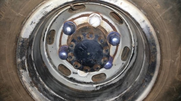 ISUZU NPR 115 HP 4BD1 รถบรรทุกหกล้อ กระบะเหล็กคอกไม้ความยาว 4.30 เมตรสภาพสวยดีพร้อมบรรทุกได้เลย เครื่องยนต์เทอร์โบแน่นแรงดีไม่มีแตกเยิ้ม ภายในเก๋งคอนโซลครบพร้อม พวงมาลัยเพาเวอร์ ช่วงล่างใหญ่คัชซีไม่แตกบวม ติด F หน้า F หลังครบพร้อม ยาง 8.25 ขอบ 16 สภาพดีปร ISUZU NPR 115 HP 4BD1 รถบรรทุกหกล้อ กระบะเหล็กคอกไม้ความยาว 4.30 เมตรสภาพสวยดีพร้อมบรรทุกได้เลย เครื่องยนต์เทอร์โบแน่นแรงดีไม่มีแตกเยิ้ม ภายในเก๋งคอนโซลครบพร้อม พวงมาลัยเพาเวอร์ ช่วงล่างใหญ่คัชซีไม่แตกบวม ติด F หน้า F หลังครบพร้อม ยาง 8.25 ขอบ 16 สภาพดีปร