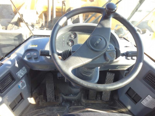 เปิดให้จองแล้ว !!!! KOMATSU WA320-5 กำลังเดินทางมาจากญี่ปุ่น สนใจโทร.090-986-2521 อ๊อบ เปิดให้จองแล้ว !!!! KOMATSU WA320-5 กำลังเดินทางมาจากญี่ปุ่น สนใจโทร.090-986-2521 อ๊อบ