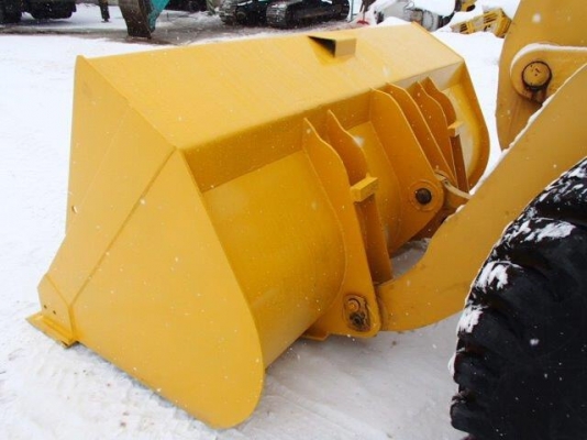 เปิดให้จองแล้ว !!!! KOMATSU WA300-1 ซีเรียล 30,000 ขึ้น กำลังเดินทางมาจากญี่ปุ่น สนใจติดต่อ 090-986-2521 อ๊อบ