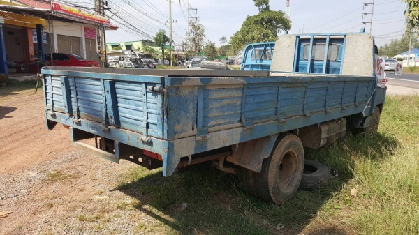 ขาย 6 ล้อ TOYOTA BU15 เครื่อง 85 แรงม้า คัสซีสวย กระบะดี ทะเบียนพร้อมโอนครับ ขาย 6 ล้อ TOYOTA BU15 เครื่อง 85 แรงม้า คัสซีสวย กระบะดี ทะเบียนพร้อมโอนครับ