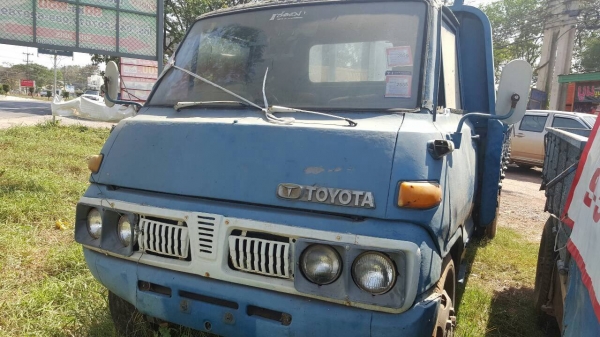 ขาย 6 ล้อ TOYOTA BU15 เครื่อง 85 แรงม้า คัสซีสวย กระบะดี ทะเบียนพร้อมโอนครับ ขาย 6 ล้อ TOYOTA BU15 เครื่อง 85 แรงม้า คัสซีสวย กระบะดี ทะเบียนพร้อมโอนครับ