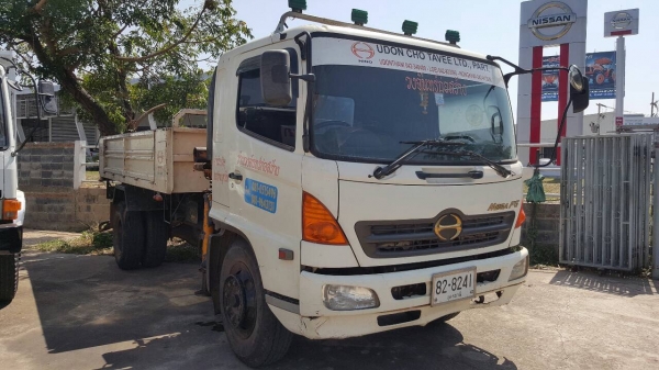 ขาย 6 ล้อดั้ม ยาง 900 ติดเครนพับ 3 ตัน HINO FG1J ปี 50 เครื่อง JO8C-T 220 แรงม้า คัสซีสวยตลอดเส้น แอร์เย็น ทะเบียนพร้อมโอนครับ ขาย 6 ล้อดั้ม ยาง 900 ติดเครนพับ 3 ตัน HINO FG1J ปี 50 เครื่อง JO8C-T 220 แรงม้า คัสซีสวยตลอดเส้น แอร์เย็น ทะเบียนพร้อมโอนครับ