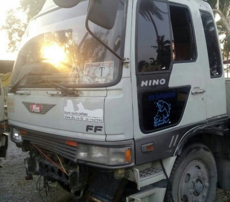 หัวลาก 6ล้อ ฮีโน่ FF3HNLA195 ห้างแท้ ปี39 สภาพดีสวยๆพร้อมใช้ มี 8หัว ราคาเบาๆหัวละ 455,000บ เล่มทะเบียนพร้อมโอน