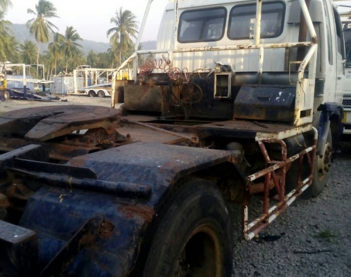 หัวลาก 6ล้อ ฮีโน่ FF3HNLA195 ห้างแท้ ปี39 สภาพดีสวยๆพร้อมใช้ มี 8หัว ราคาเบาๆหัวละ 455,000บ เล่มทะเบียนพร้อมโอน