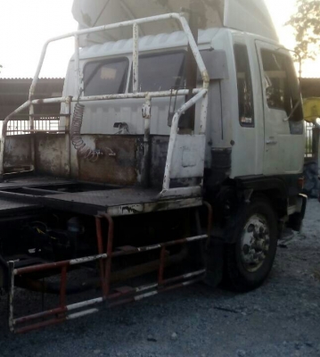 หัวลาก 6ล้อ ฮีโน่ FF3HNLA195 ห้างแท้ ปี39 สภาพดีสวยๆพร้อมใช้ มี 8หัว ราคาเบาๆหัวละ 455,000บ เล่มทะเบียนพร้อมโอน