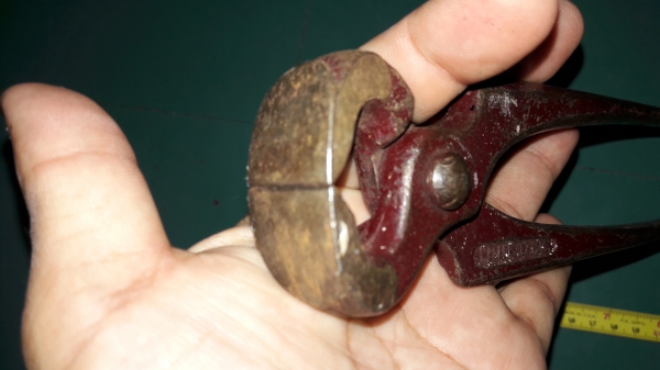 ขายคีมตัดตะปู ลวด มัดลวดงานเก่าขนาด8" HELLER Made in USA. ขายคีมตัดตะปู ลวด มัดลวดงานเก่าขนาด8" HELLER Made in USA.