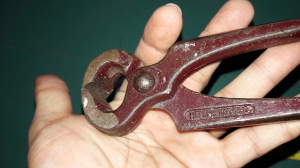 ขายคีมตัดตะปู ลวด มัดลวดงานเก่าขนาด8" HELLER Made in USA. ขายคีมตัดตะปู ลวด มัดลวดงานเก่าขนาด8" HELLER Made in USA.