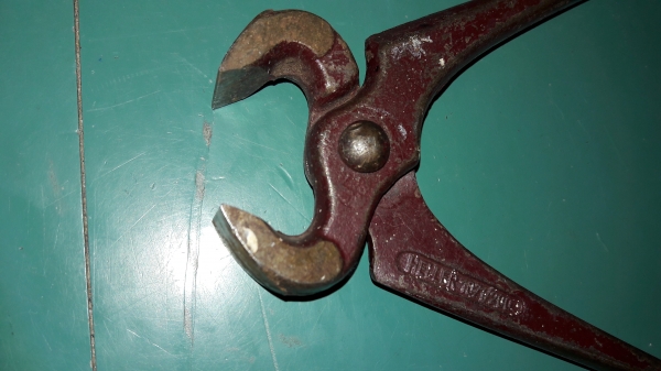 ขายคีมตัดตะปู ลวด มัดลวดงานเก่าขนาด8" HELLER Made in USA. ขายคีมตัดตะปู ลวด มัดลวดงานเก่าขนาด8" HELLER Made in USA.