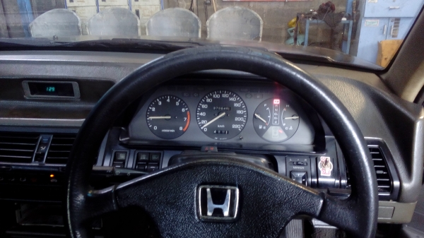 ขายรถเก๋ง Honda แอ๊คคอร์ด ปี88  35000 รถราคาถูกสภาพพร้อมใช้