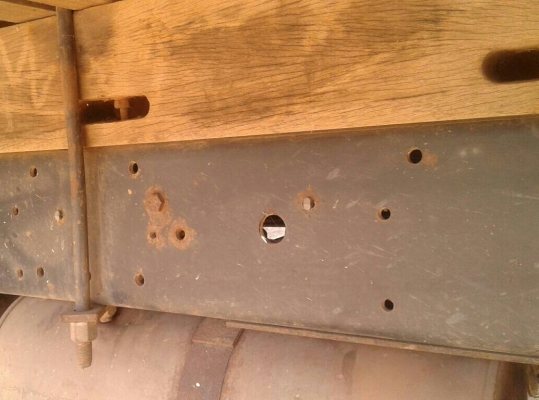 หกล้อ อีซูซุ NPR115ปี36เกียร์สั่น ช่วงยาว5ม สภาพสวยเดิมๆ เล่มทะเบียนพร้อมโอน