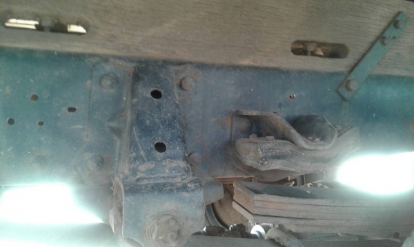 หกล้อ อีซูซุ NPR115ปี36เกียร์สั่น ช่วงยาว5ม สภาพสวยเดิมๆ เล่มทะเบียนพร้อมโอน