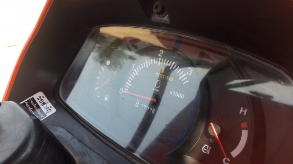 ขายรถไถL4708ใบมีดดันดินผาน6&times;24ตราช้างพร้อมใช้งานครับ