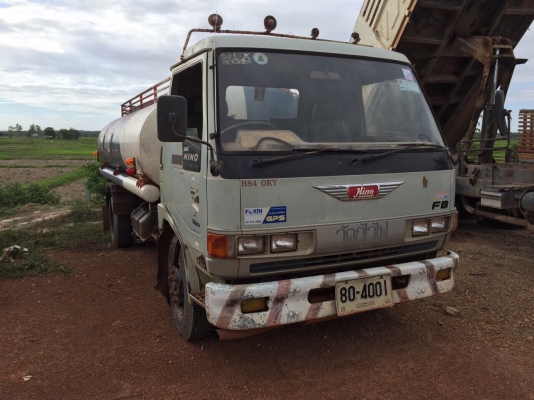 ถังนำ้มัน7000ลิตรพร้อมไช้หัวจ่ายสองชุด ถังนำ้มัน7000ลิตรพร้อมไช้หัวจ่ายสองชุด