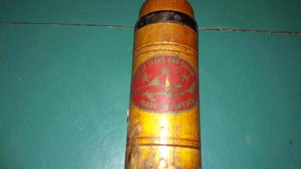 ขายสิ่วบ้องฉลามสามดาวหายากด้ามไม้ขนาด5/8"Made in Sweden. ขายสิ่วบ้องฉลามสามดาวหายากด้ามไม้ขนาด5/8"Made in Sweden.