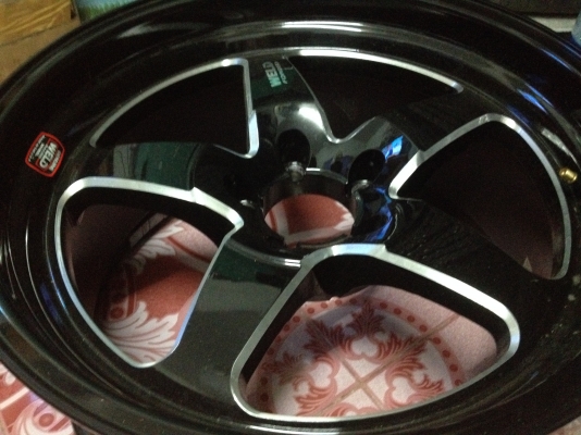 ขายล้อ weld ขอบ18 สภาพสวยมากๆ หน้า 9.5 หลัง 10.5