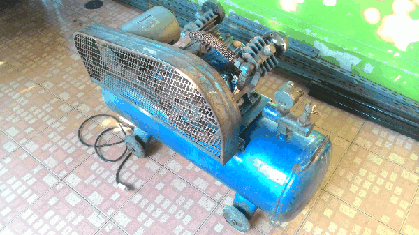 ขายด่วนปั้มลม PUMA 1/2 แรง ขนาด60ลิตร.