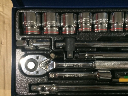 ชุดบล็อกเบอร์ 8-32" ชุดบล็อกเบอร์ 8-32"