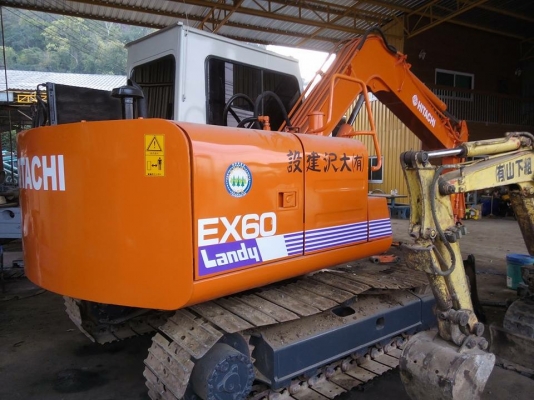 ขายด่วน HITACHI EX60G สภาพสวยพร้อมใช้งาน ระบบไว ช่วงล่างสวย มีใบอินวอย