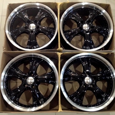 --------ขายแล้ว----------ล้อแม็กซ์ 18 นิ้ว LENSO LS29 หน้าดำขอบเงา