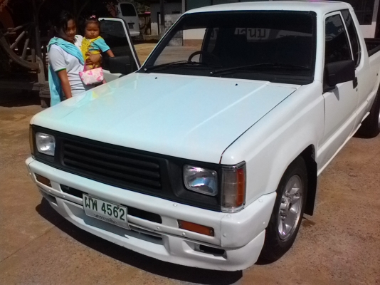 กะบะสภาพดีไมีมีผุมีเวอแอร์เย็นฉ่ำรับประกันคุณภาพย่าไปเสียเวลากับรถไม่รับประกันเลย