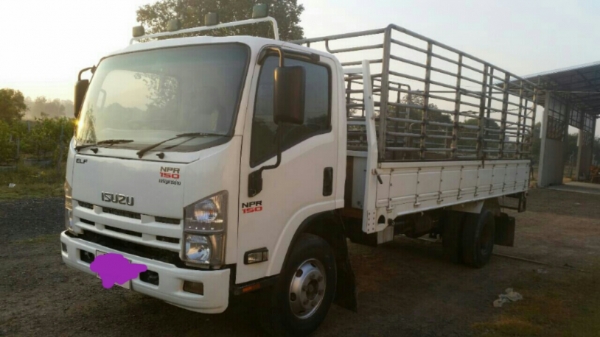 หกล้อ อีซูซุ NPR150ปี54ช่วงยาว5ม สภาพดีสวยรถใช้งานน้อย วิ่ง 180&times;&times;&times; กม รถพร้อมใช้งาน ทะเบียนพร้อมโอน