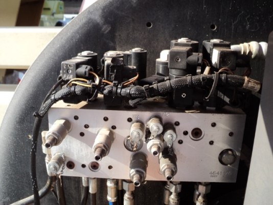 ขายรถกระเช้า JLG รุ่น 450J รถกระเช้านำเข้าจากอเมริกา สูง 14 เมตร สภาพดี โทร 061-4194022 ใหม่