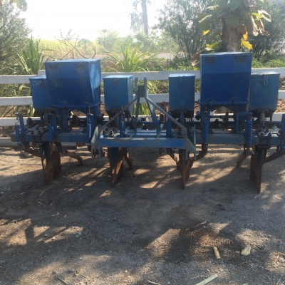 ขายเครื่องหยอดข้าวโพดรถไถใหญ่ช่างเสริฐพร้อมใช้0820710619 ขายเครื่องหยอดข้าวโพดรถไถใหญ่ช่างเสริฐพร้อมใช้0820710619