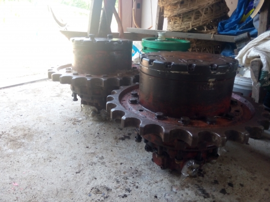 มอเตอร์ตัวเดิน KAYABA 12 HT รถเกี่ยว รุ่นไอ้หนุ่มไวไฟ มอเตอร์ตัวเดิน KAYABA 12 HT รถเกี่ยว รุ่นไอ้หนุ่มไวไฟ