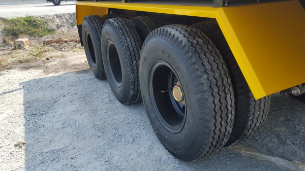 สั่งต่อได้เลยพื้นเรียบ3เพลา585.000