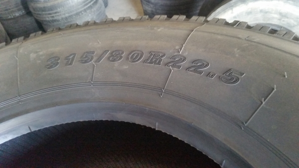 ยางรถบรรทุก สำหรับงานแบก