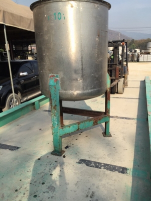 ขายถังสแตนเลส 1,500 ลิตร สภาพสวย พร้อมใช้งาน