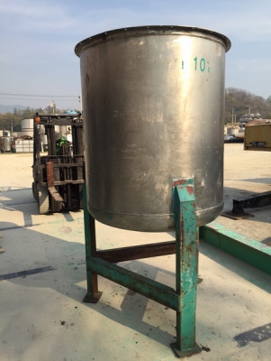 ขายถังสแตนเลส 1,500 ลิตร สภาพสวย พร้อมใช้งาน