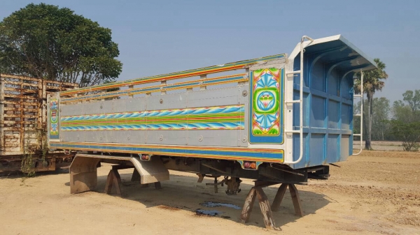 ขาย กระบะดั้มปีเนียม