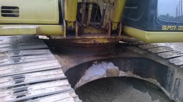 ขายรถแบคโฮ KOMATSU PC200-6 เอกสารเล่มทะเบียน ระบบไฟเต็ม ราคา 900000