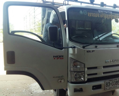 หกล้อ อีซูซุ NQR150ปี48แอร์ พ.เวอร์ ช่วงยาว5.50ม สภาพดีสวยบางเดิมพร้อมใช้ เล่มทะเบียนพร้อมโอน
