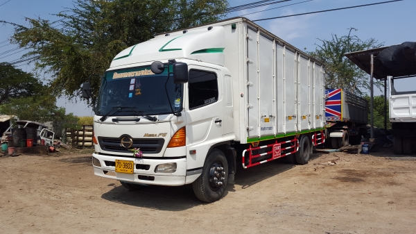 HINO FG ปี49 ตู้10บาน HINO FG ปี49 ตู้10บาน