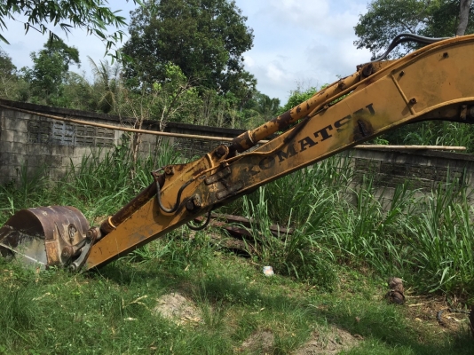 รถขุด PC60-5  ขายตามสภาพ..รถเดิมๆ เครื่องไม่ค่อยดี มีเสียงดัง..