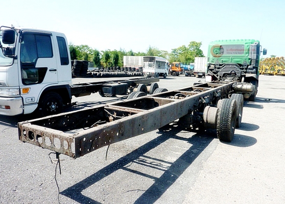 PN-7 HINO MAGAซีรี่ส์ 7 หัวครัชซี 10 ล้อ รถสวยสภาพพร้อมใชั