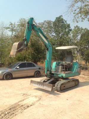 ขายรถแบคโฮ KOMATSU PC20-7 รถเก่านอก ราคา 300000