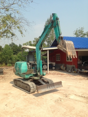 ขายรถแบคโฮ KOMATSU PC20-7 รถเก่านอก ราคา 300000