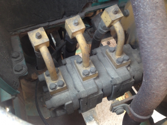 ขายรถแบคโฮ KOMATSU PC20-7 รถเก่านอก ราคา 300000