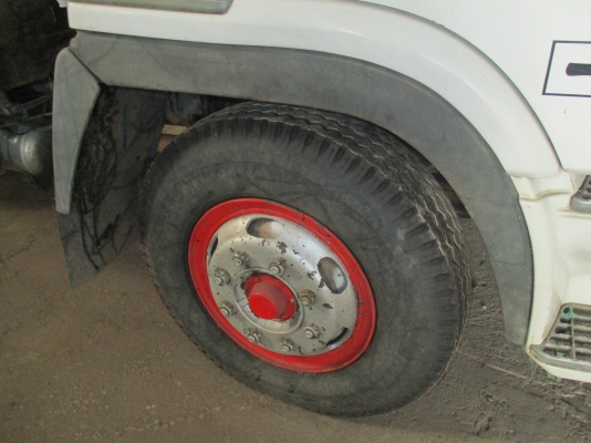 รถยนต์ 12 ล้อ ดั้ม 6สูบ 168 แรง