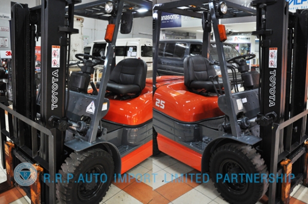 ขายรถโฟล์คลิฟท์มือสอง TOYOTA รุ่น 6FD25-15288 ราคา xxx,xxx บาท นำเข้าจากประเทศญี่ปุ่น 100\% ไม่เคยใช้งานในไทย