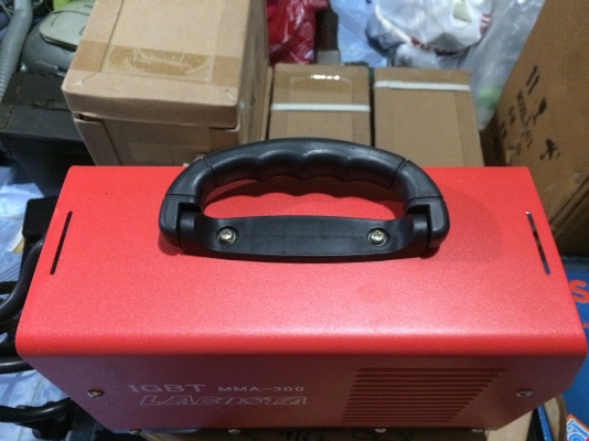 ตู้เชื่อมไฟฟ้า LACOSTA 300A. ตู้เชื่อมไฟฟ้า LACOSTA 300A.