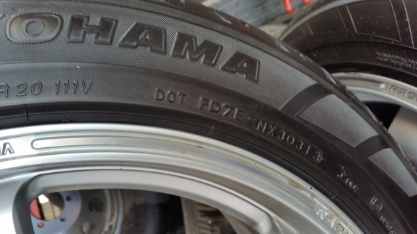 แมกพร้อมยางขอบ 20