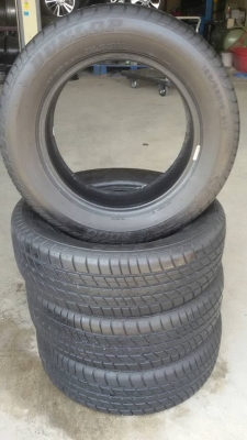 ขายยางdunlop sp sport 2000 195/65r15 ปี15 สนใจติดต่อ ตาเล็ก ล้อและยางครับ 081-3747940