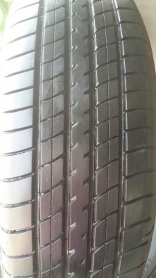 ขายยางdunlop sp sport 2000 195/65r15 ปี15 สนใจติดต่อ ตาเล็ก ล้อและยางครับ 081-3747940 ขายยางdunlop sp sport 2000 195/65r15 ปี15 สนใจติดต่อ ตาเล็ก ล้อและยางครับ 081-3747940