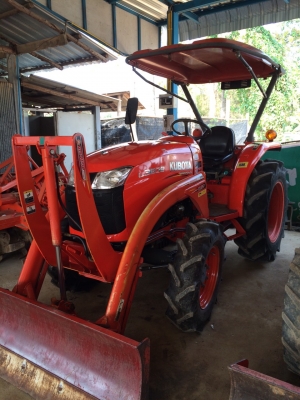 ขายKubota L3608 อุปกรณ์3ชิ้น ทำงาน877ชม. ราคา290000 ทะเบียนพร้อมโอน