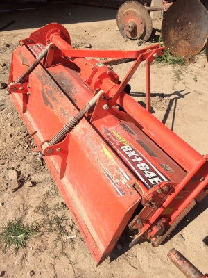 ขายKubota L3608 อุปกรณ์3ชิ้น ทำงาน877ชม. ราคา290000 ทะเบียนพร้อมโอน